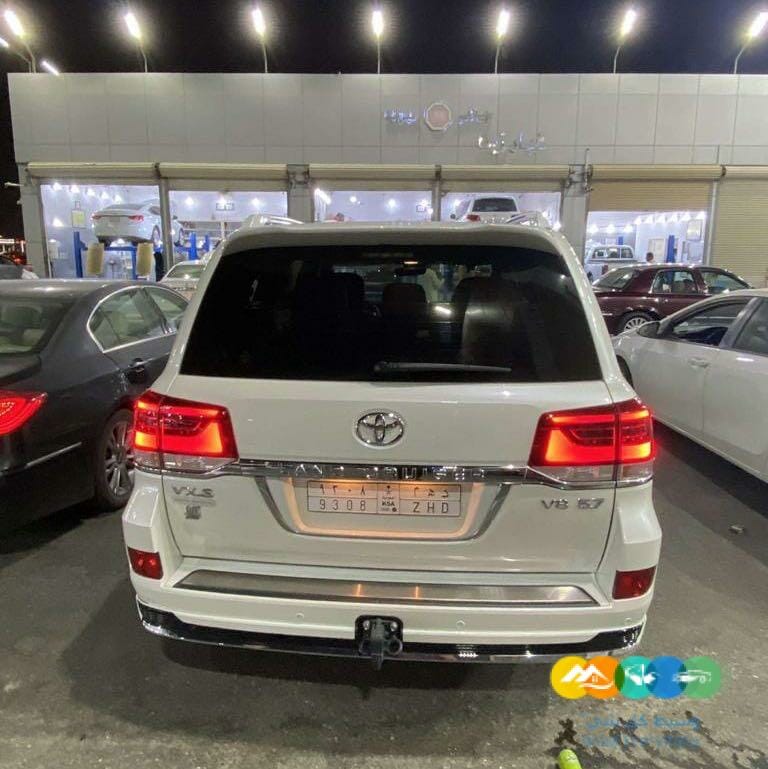 تويوتا – لاندكروزر 2018 / منتهي