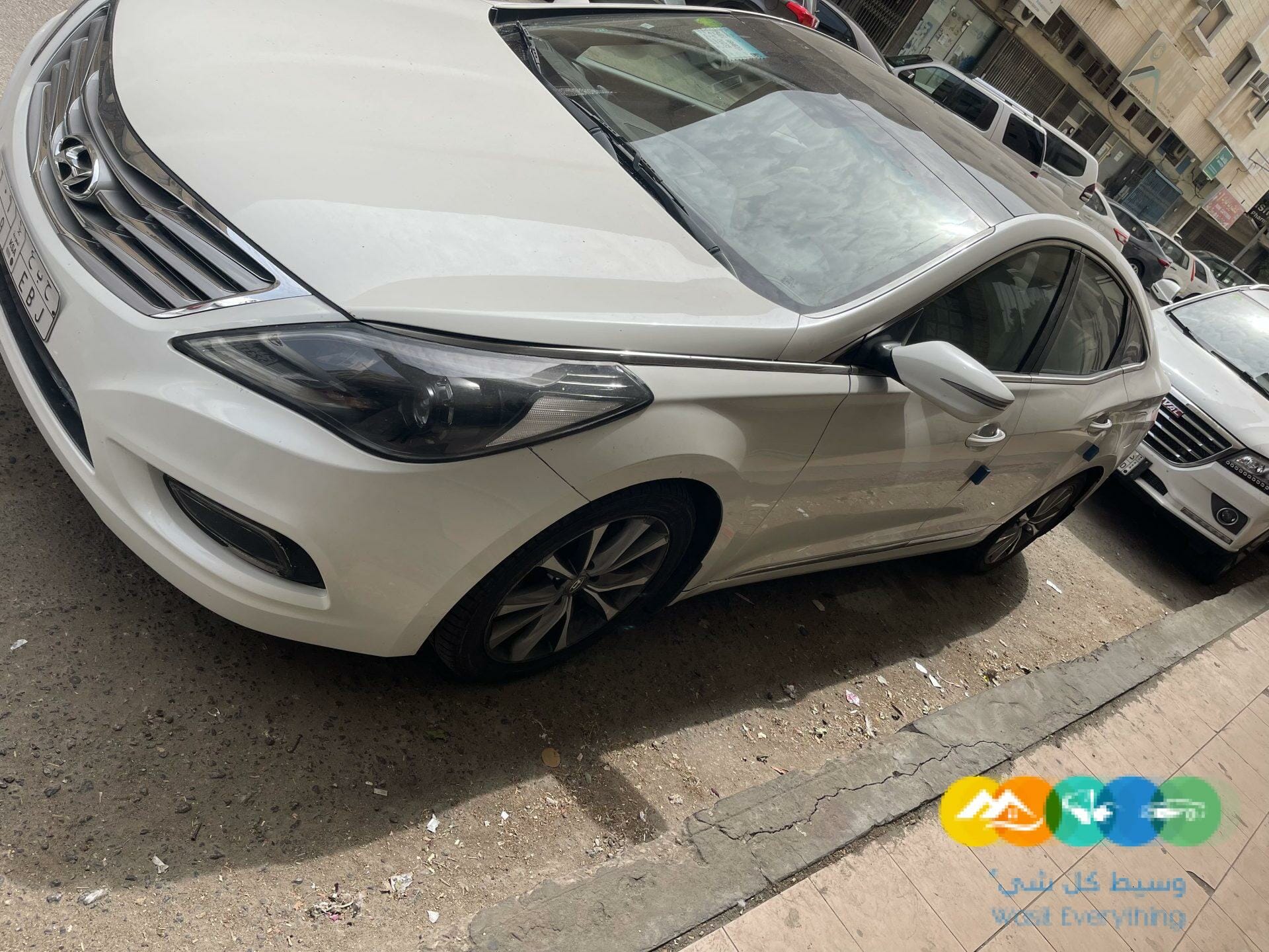 سياره هيواندي ازيرا