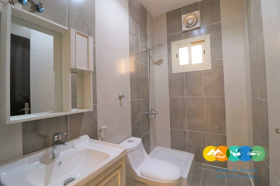 تملك شقه فاخرة 5 غرف امامية