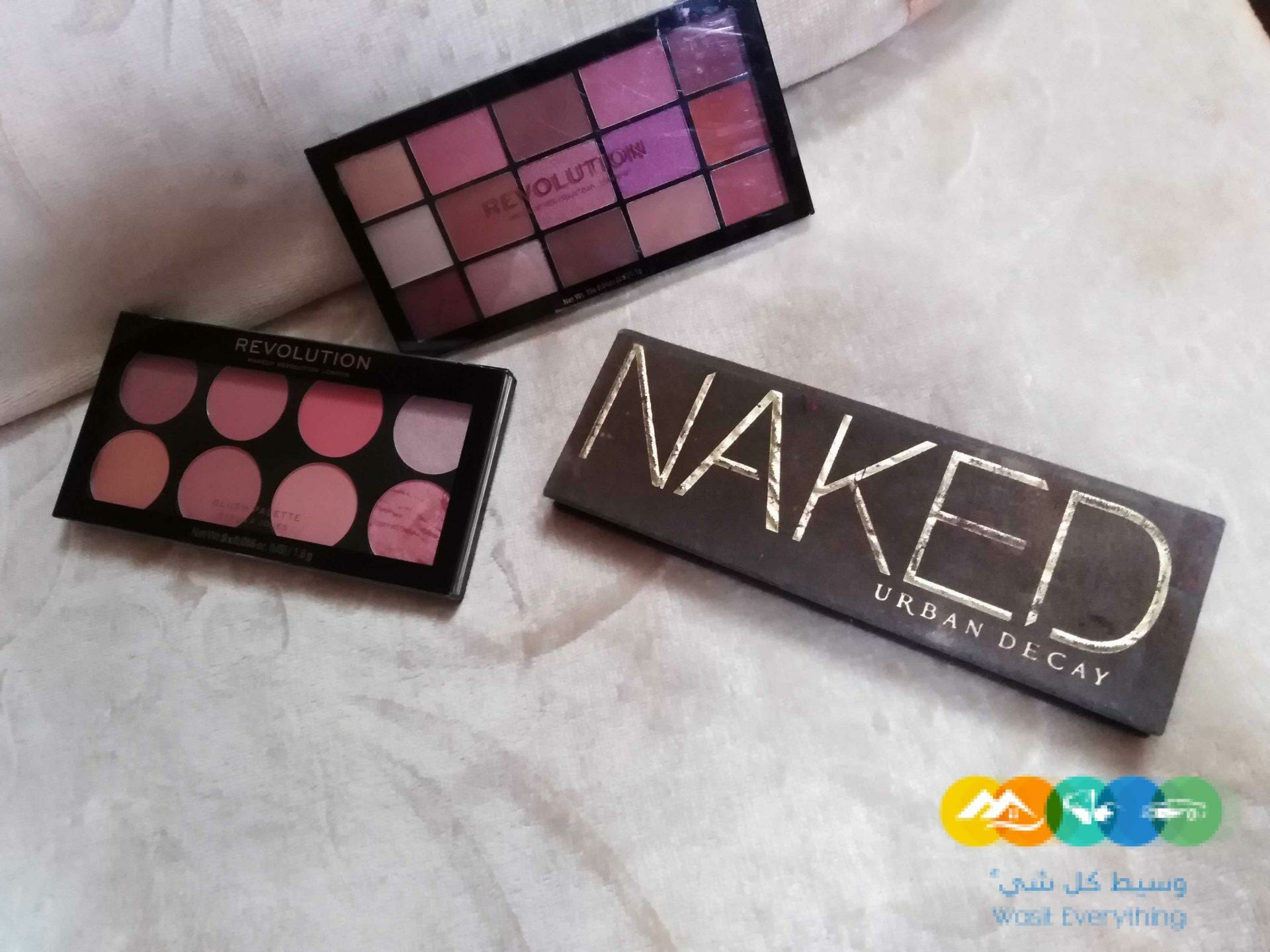 اي شادو وبلاشر جديد غير مستخدم