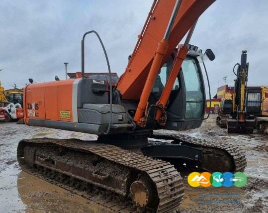 حفار هتاشي للبيع بسعر لامثيل له