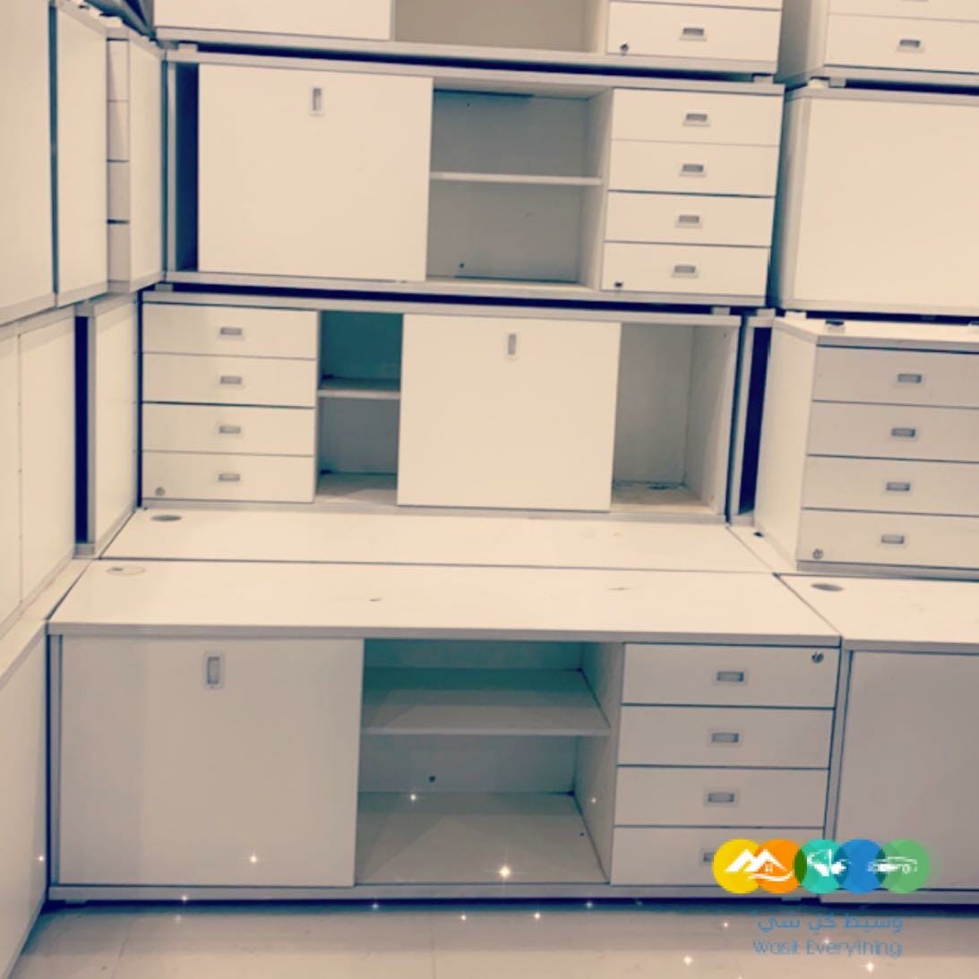 طاولات اسبانيه مكتبه