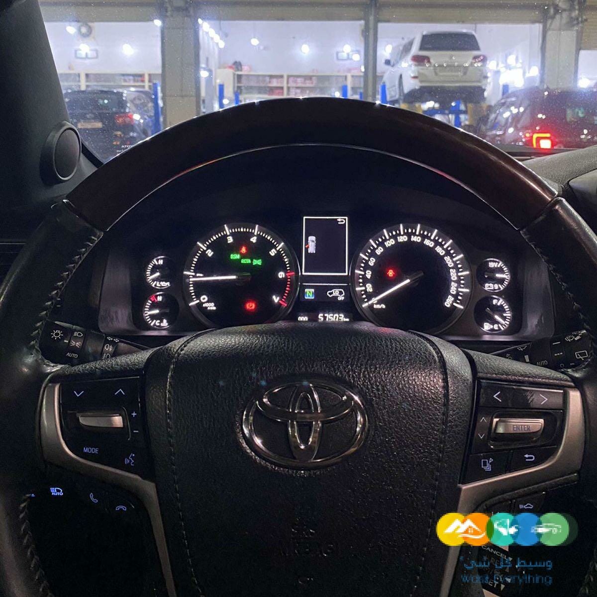 تويوتا – لاندكروزر 2018 / منتهي