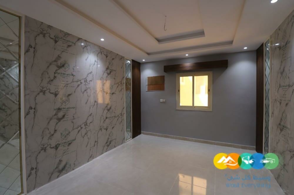 شقه للبيع 4غرف من المالك مباشر