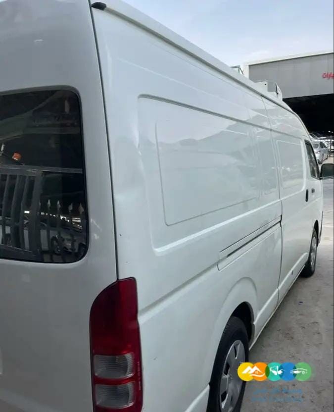 تويوتا باص ثلاجه سقف قبه نضيف