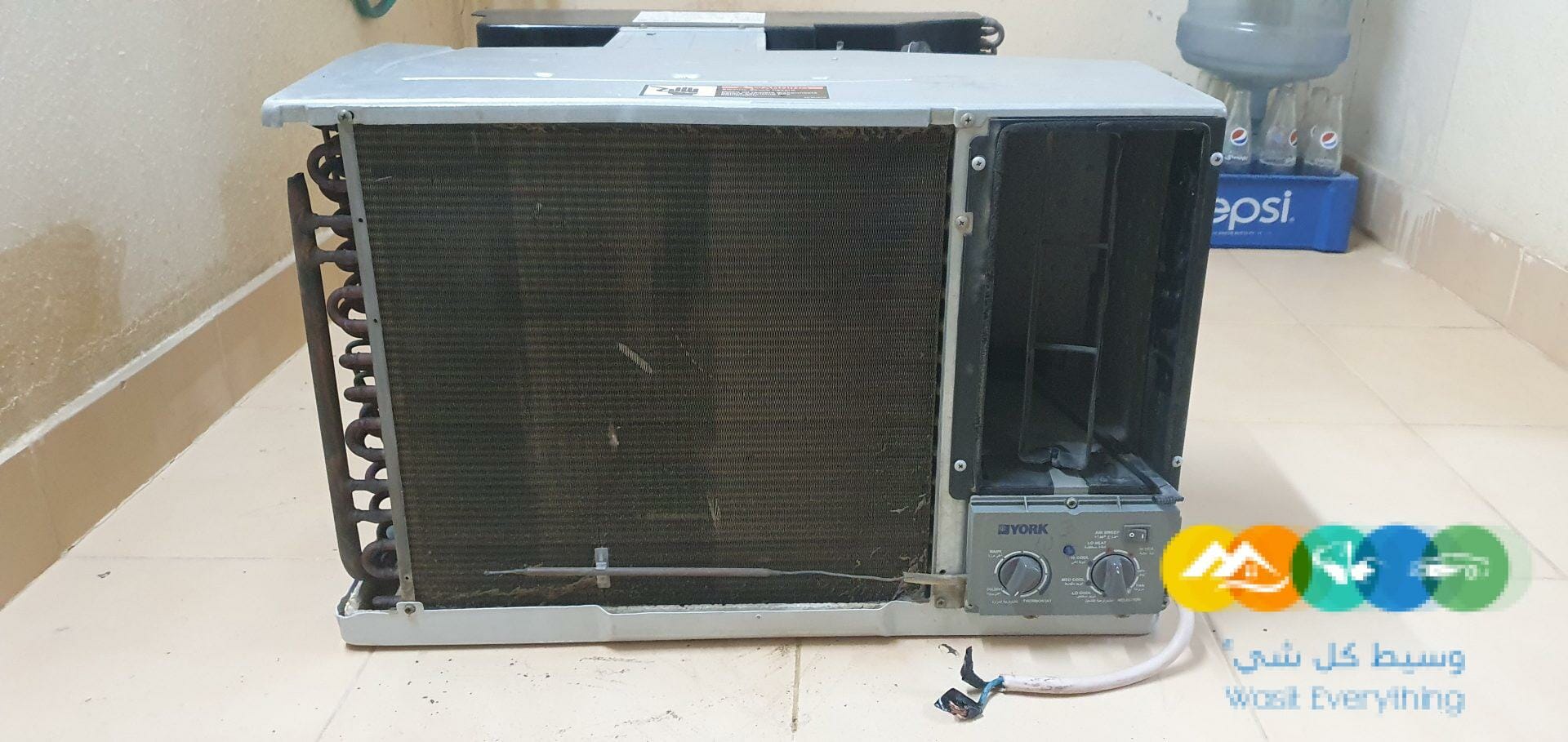 مكيف يورك شغال وبارد