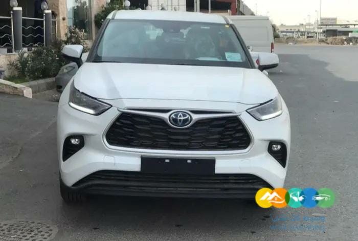 تويوتا هايلاندر LE هايبرد 2022