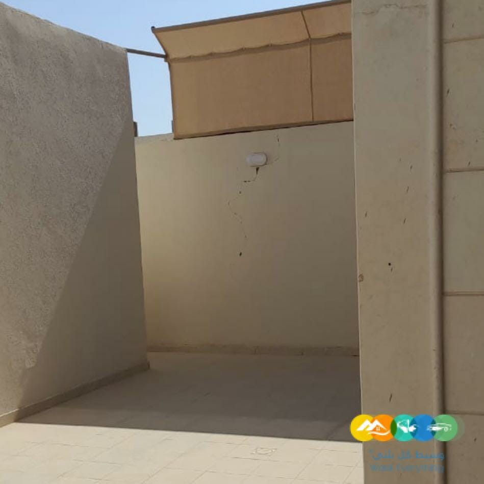 فله متصلة للبيع في الخبر