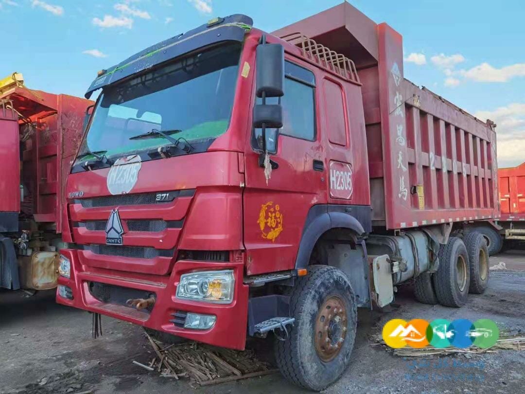 شاحنه howo قلاب للبيع