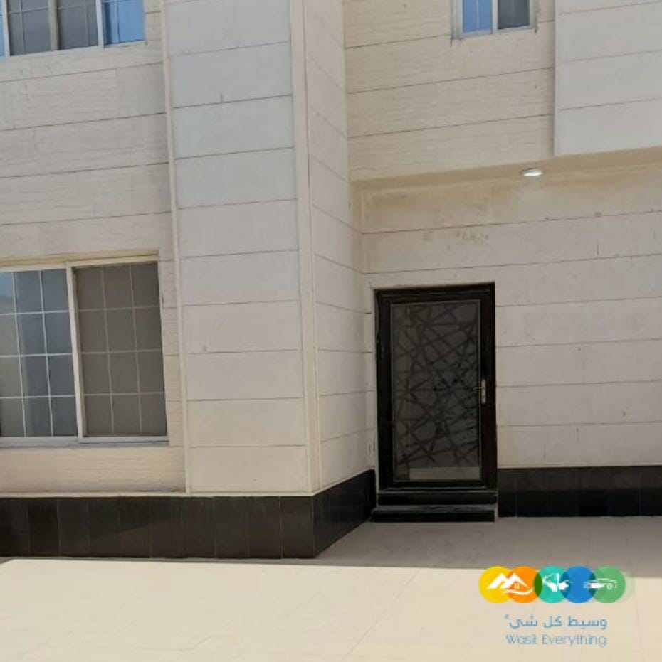 فله متصلة للبيع في الخبر