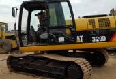 حفار كاتربلر 320D للبيع