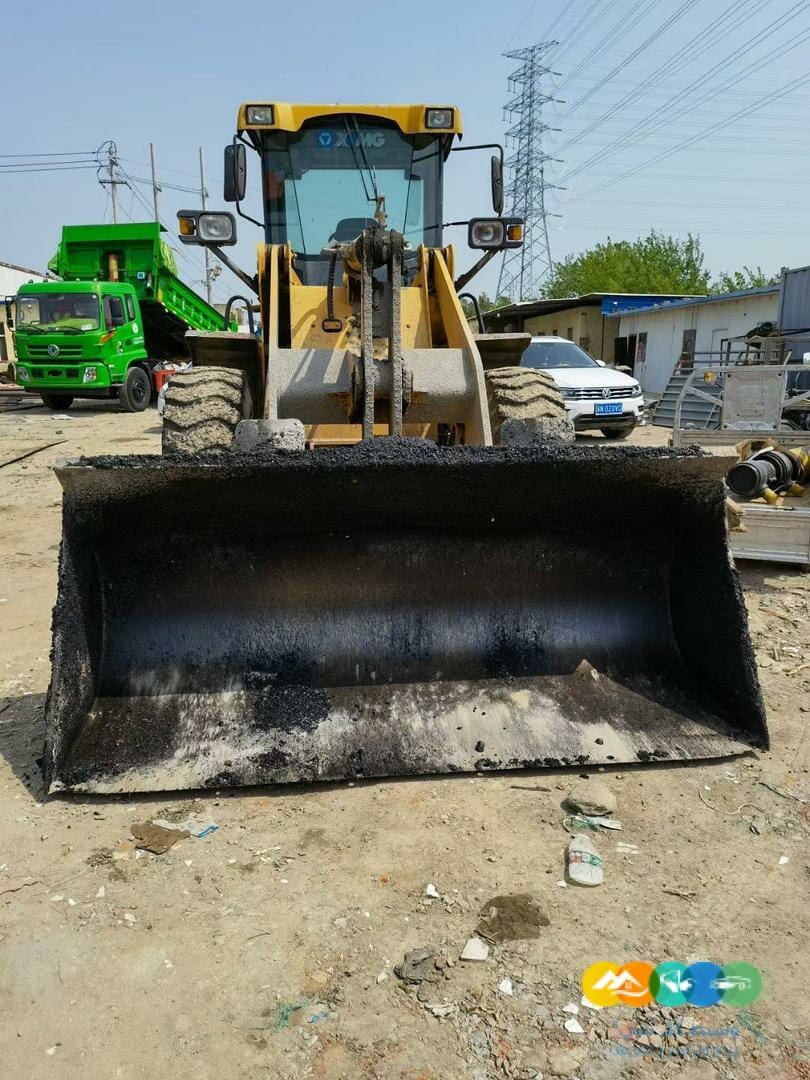 شيول xcmg طراز LW300f للبيع