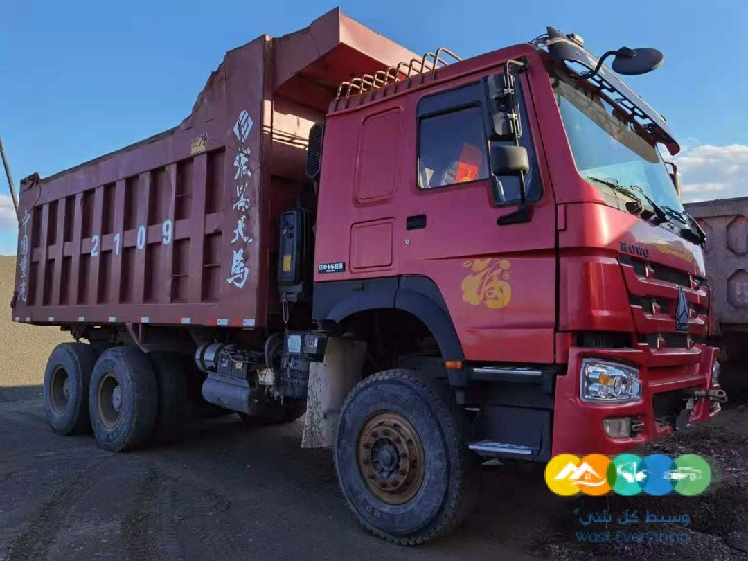 شاحنه howo قلاب للبيع