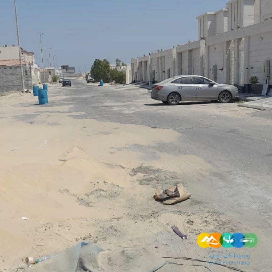 فله متصلة للبيع في الخبر