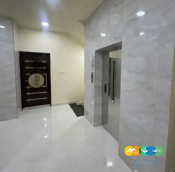 شقق علويه وارضيه للبيع