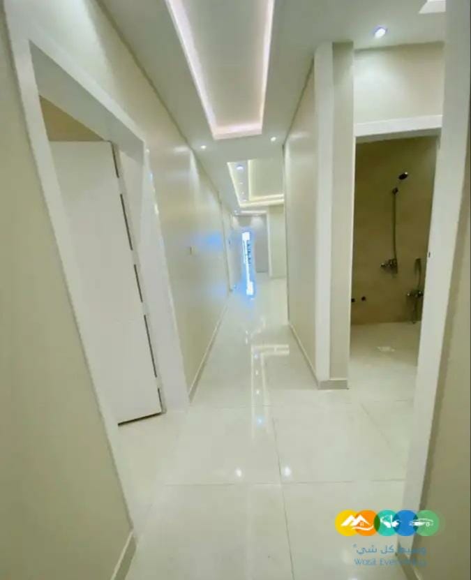 شقق ارضية مستقلة