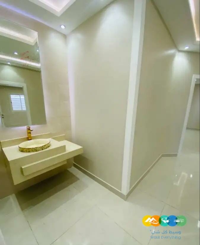 شقق ارضية مستقلة