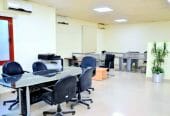مكاتب مجهزة للتاجير