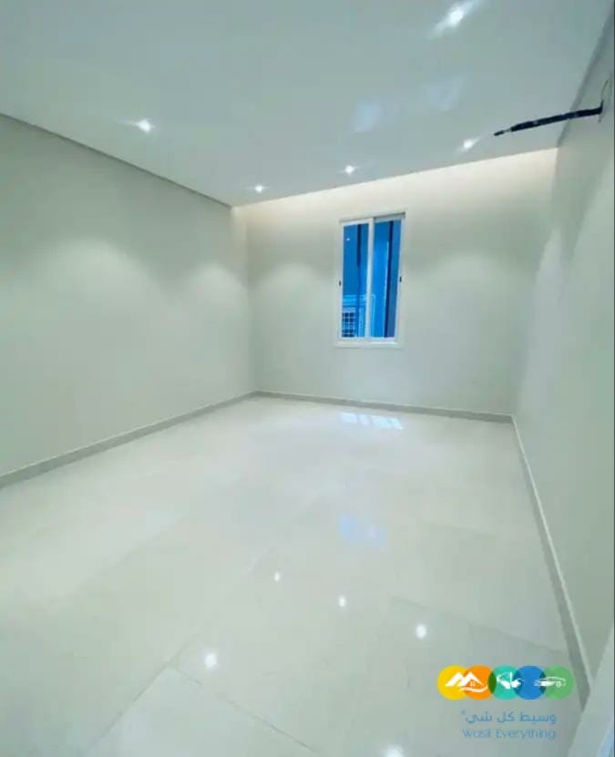 فلل على شارعين للبيع والتمليك