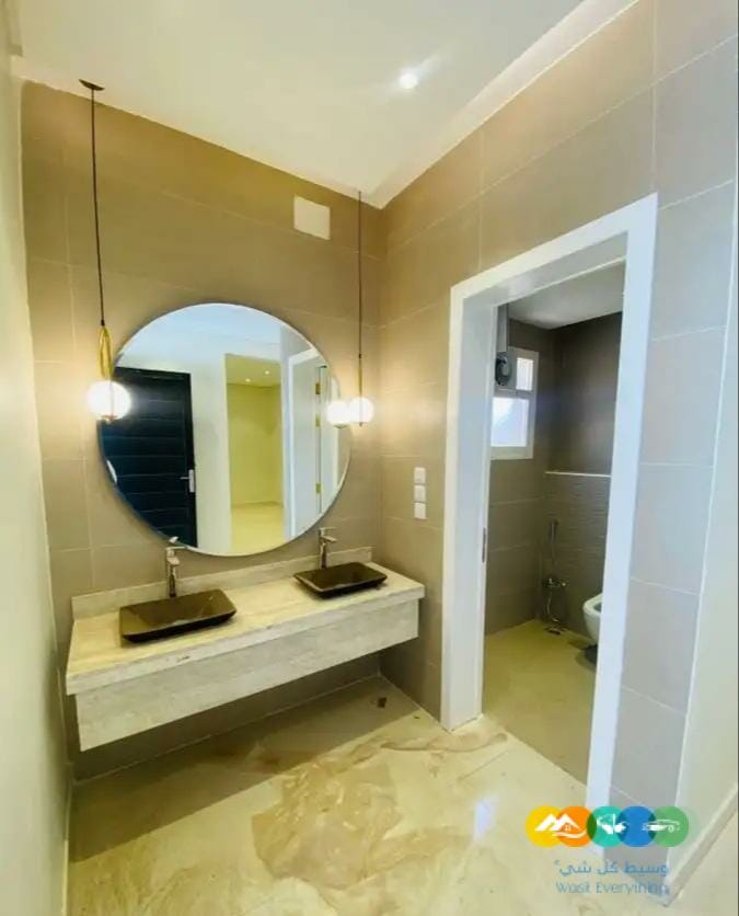 فلل على شارعين للبيع والتمليك