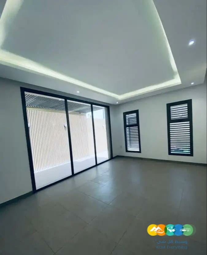 فلل راقيه للبيع بموقع مميز