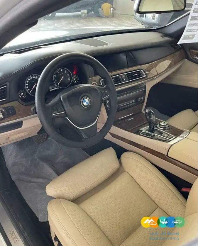 بي ام 2009 حجم 740 / تم البيع