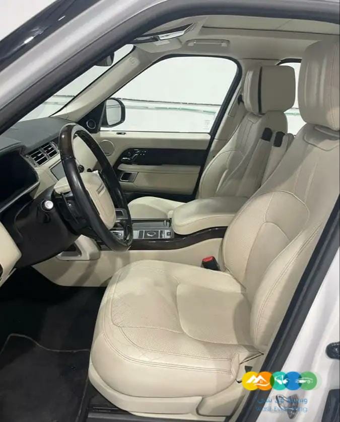 رنج فوج 2018 NA / تم البيع