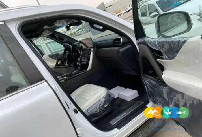 لكزس 2022 LX600 – BB