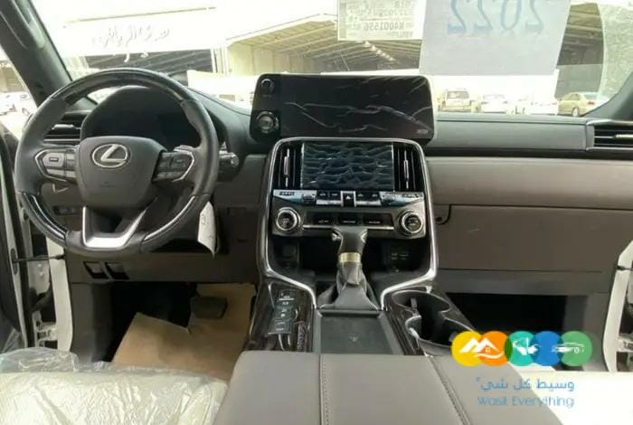 لكزس 2022 LX600 – BB
