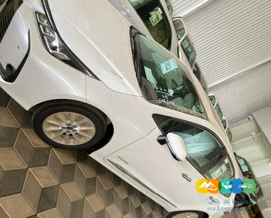 كورولا فل كامل 2000cc جديد