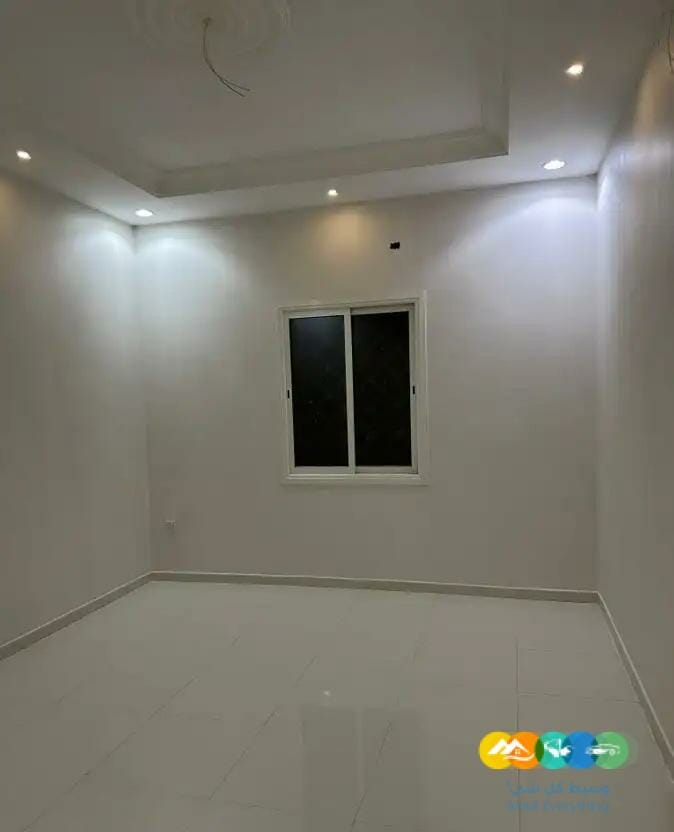 للايجار دور ارضي / تاجير