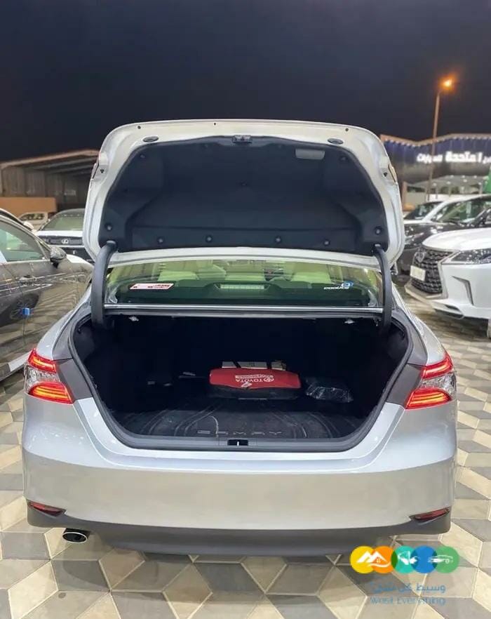 كامري جراندي هايبرد 2022