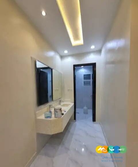 دور وثلاث شقق بحي بدر المزيني