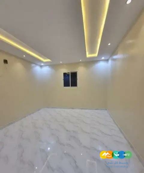 دور وثلاث شقق بحي بدر المزيني