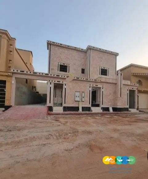 دور وثلاث شقق بحي بدر المزيني