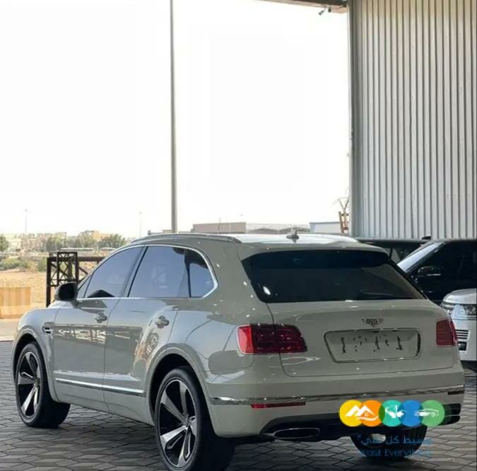 بنتياقا 2017 فل V12 / تم البيع