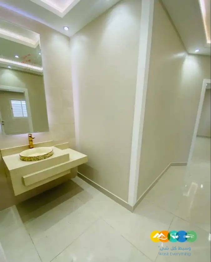 شقق ارضية مستقلة م 250