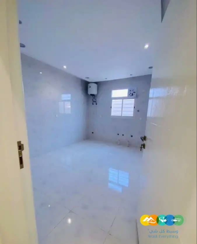 شقق ارضية مستقلة م 250