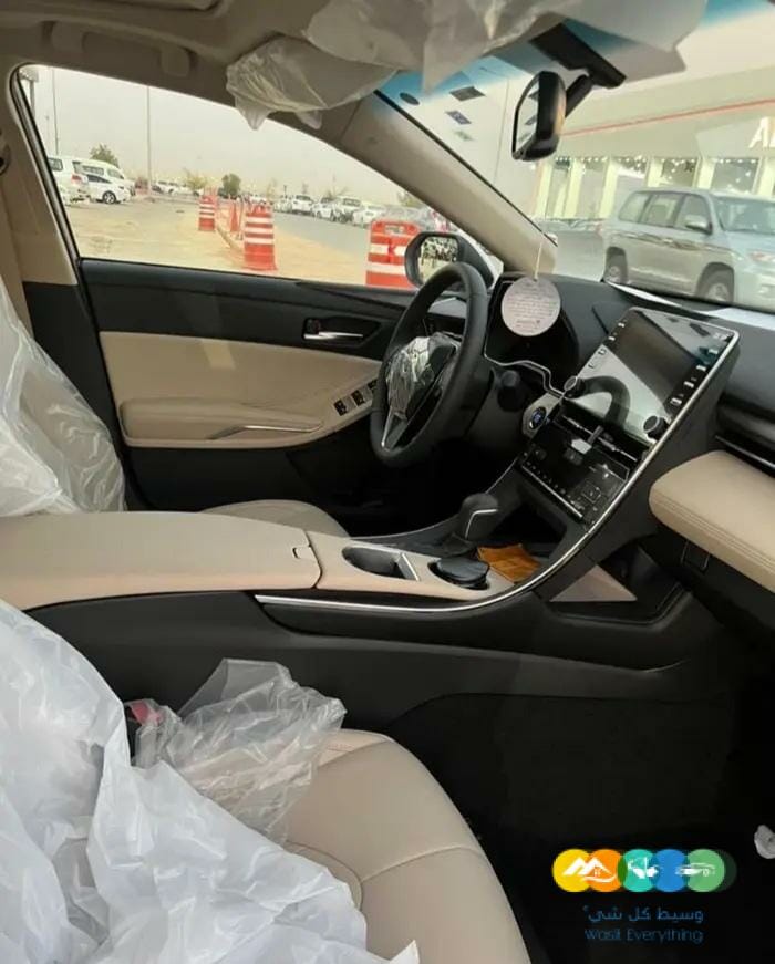 تويوتا افالون 2022 اصفار