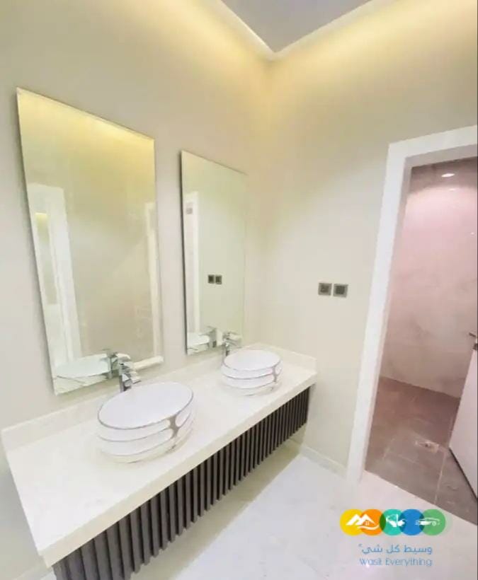 شقق ارضية وعلويه للبيع