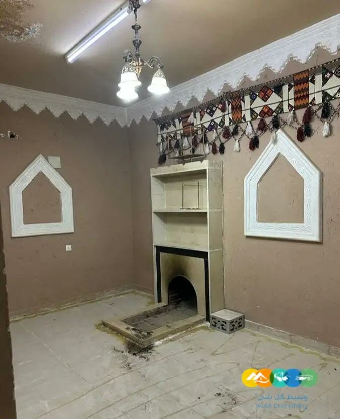 للايجار دور ارضي م400 طويق