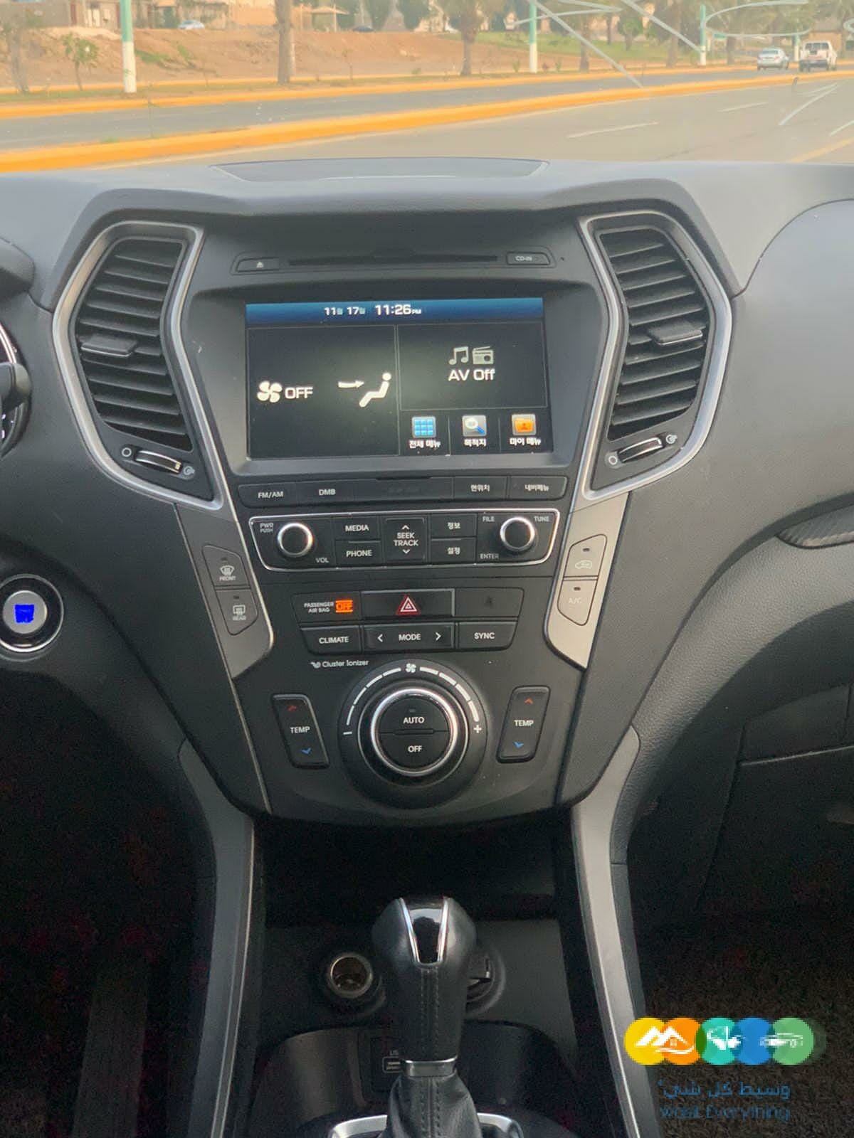 للبيع جيب هوانداي سنتافي 2017