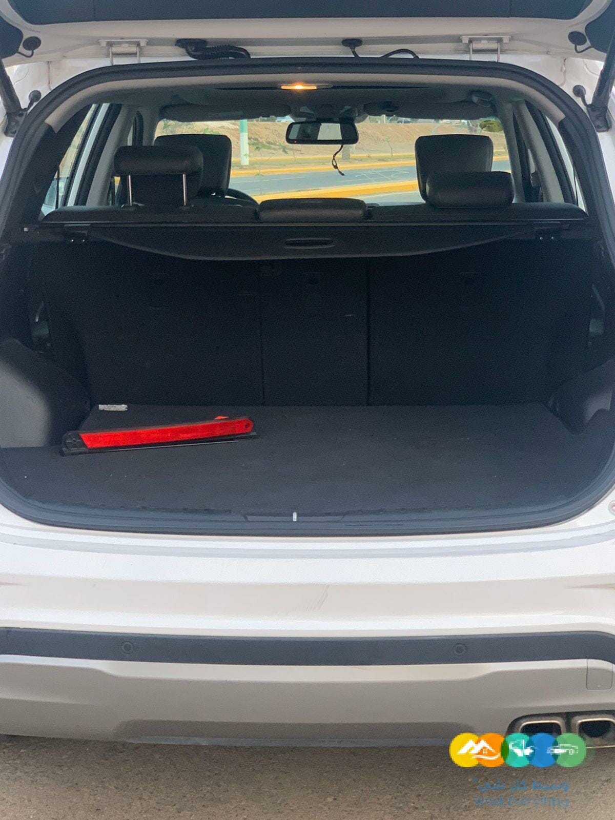 للبيع جيب هوانداي سنتافي 2017