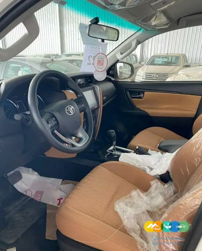 فورتشنر 4×4 GX2 بنزين 2022