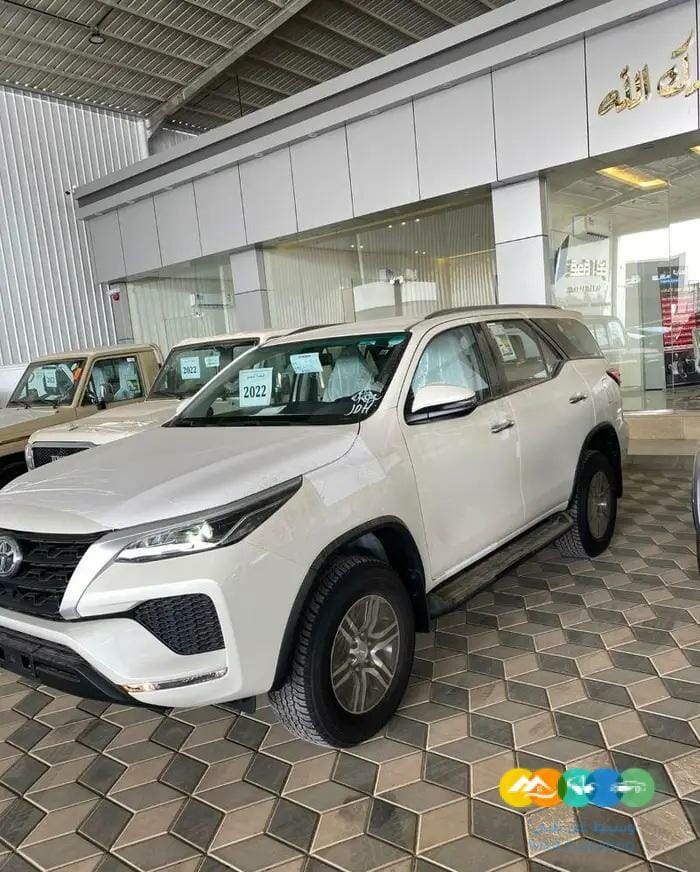 فورتشنر 4×4 GX2 بنزين 2022