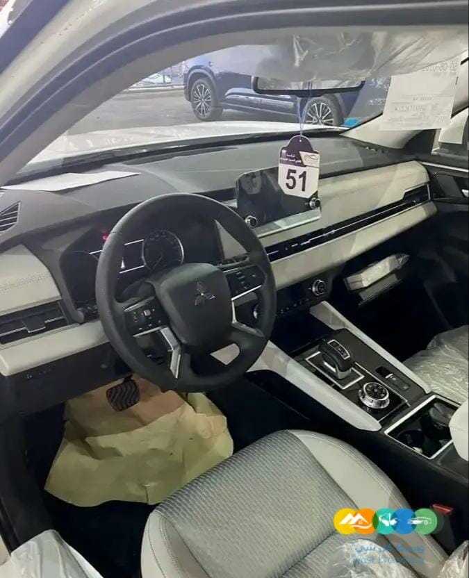 ميتسوبيشي – اوتلاندر ( 2023 )