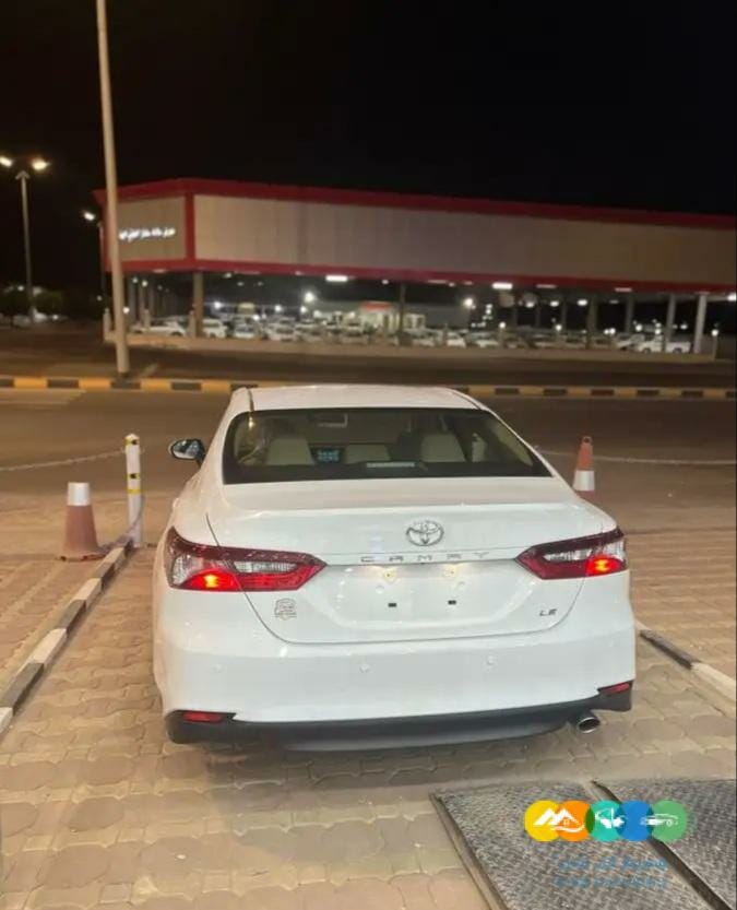 كامري 2023 LE طيس