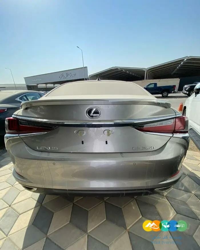 لكزس ES 350 خليجي فل كامل 2022