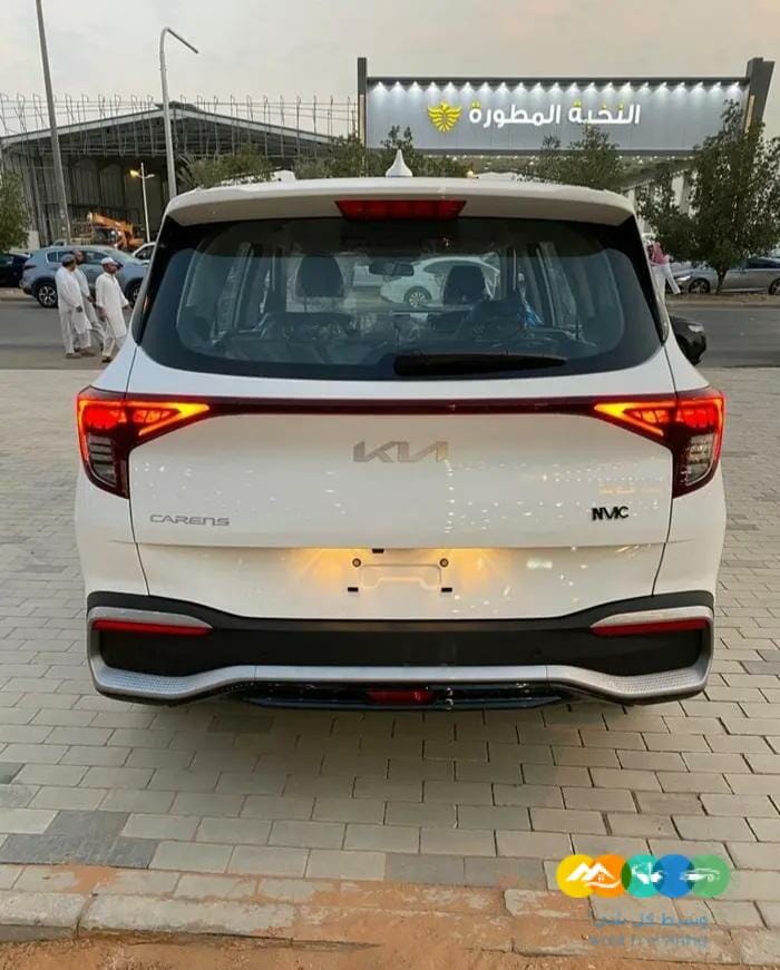 كيا كارينز 2023 ستاندرد ونص فل