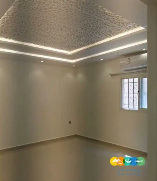 للبيع شقه مساحه 150 متر